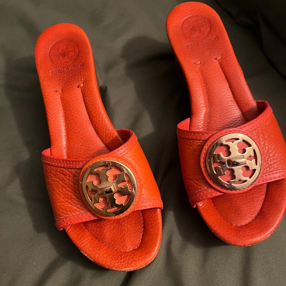 Tory Burch Orange Platform Sandals - 7.5